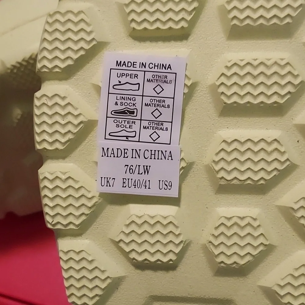 HUNTER BLOOM ALGAE FOAM SANDALS IN ZESTY YELLOW NIB